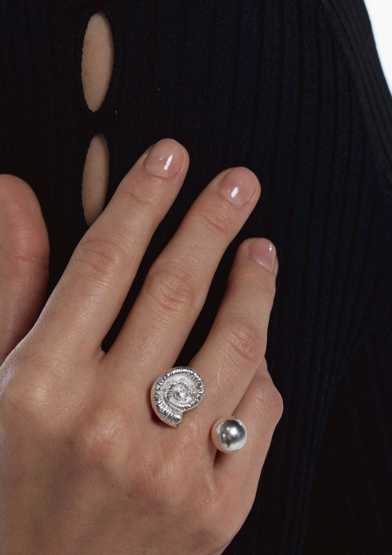 NO MORE accessories Sea Snail Open Ring in Silver