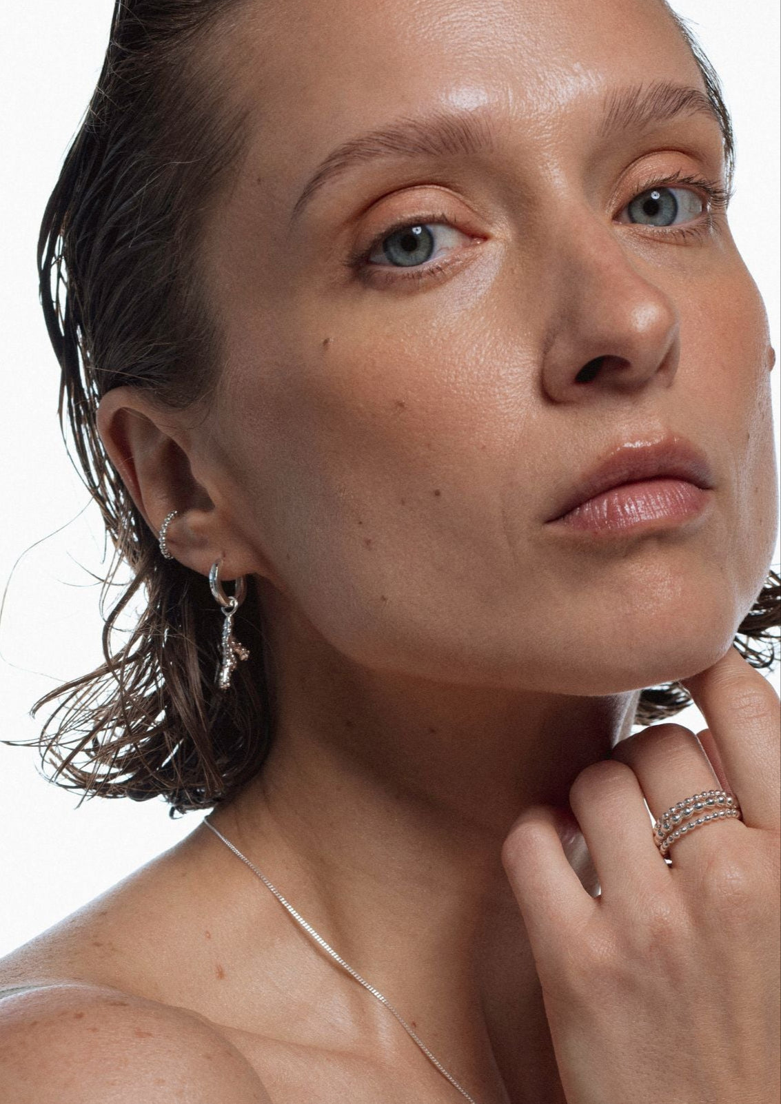 No More accessories Sea Coral Midi Hoops in Silver