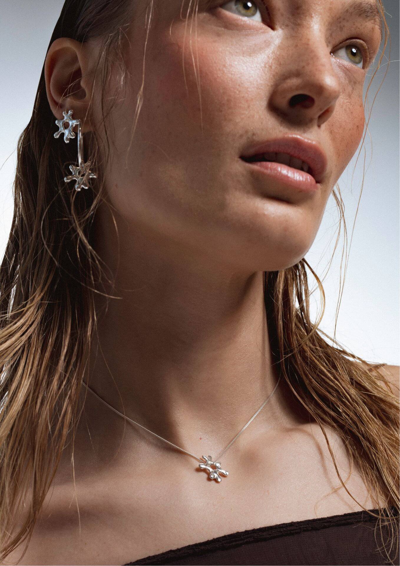 NO MORE accessories Sea Flower Necklace in Silver