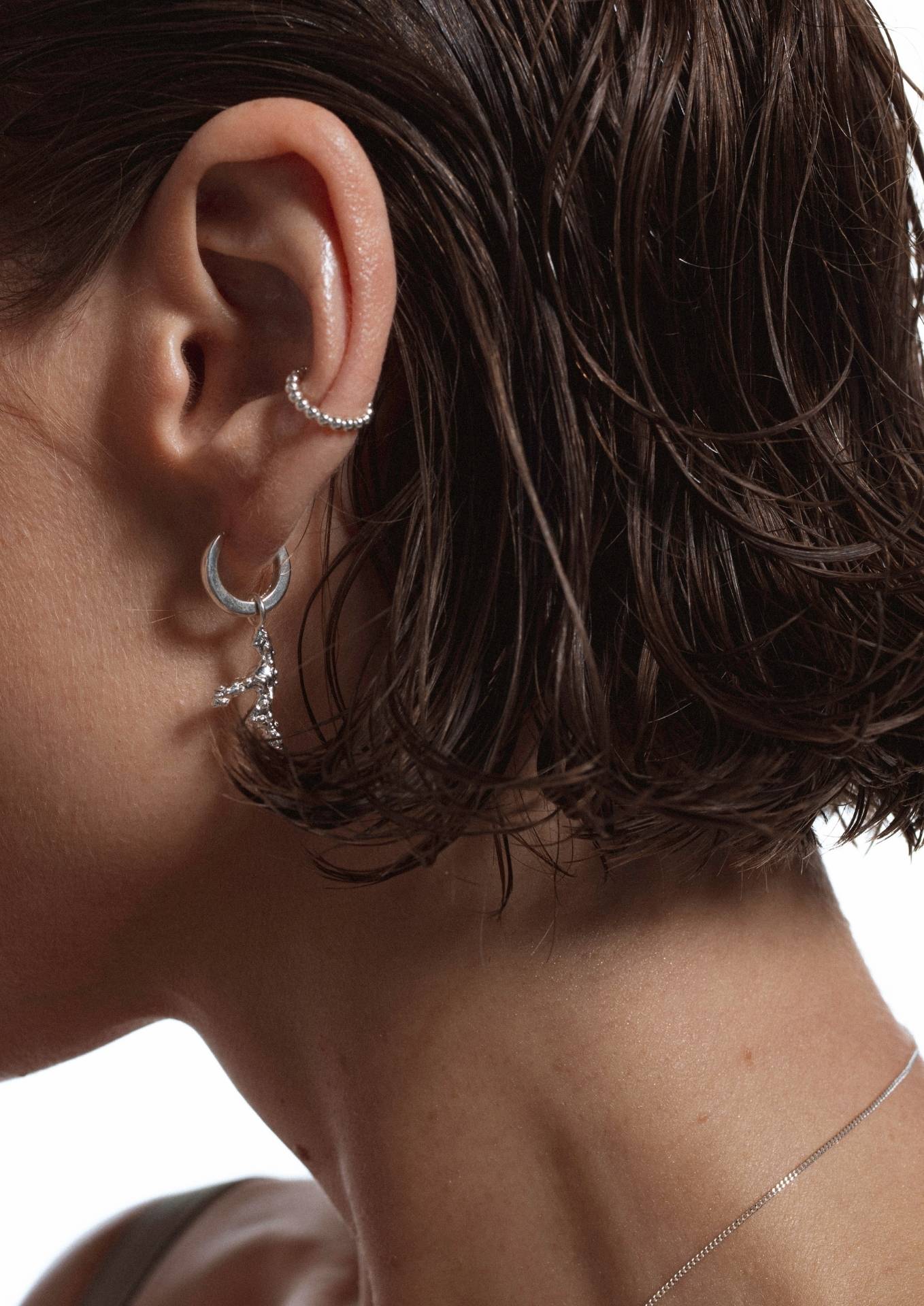 No More accessories Sea Coral Midi Hoops in Silver