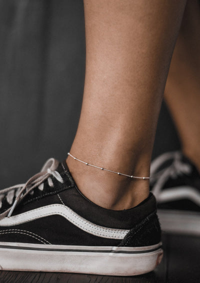 NO MORE accessories Mini Bubble Anklet in sterling silver